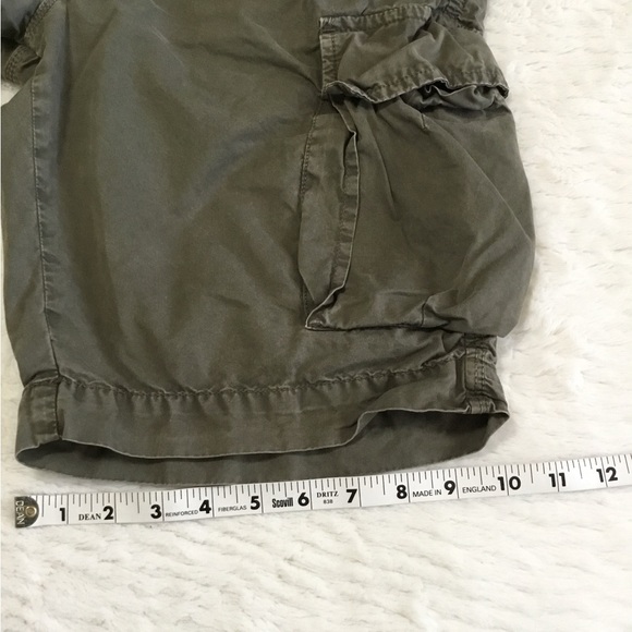 Perfection green cargo shorts size 52 / US36-38 - Picture 6 of 9